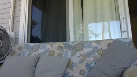 koyoteej online show from February 28, 2025, 5:59 pm