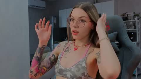 Jess online show from July 4, 2026, 11:27 am