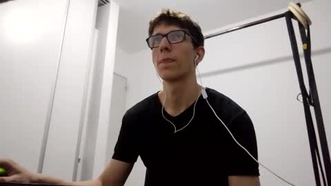 Facu online show from March 3, 2026, 12:22 pm