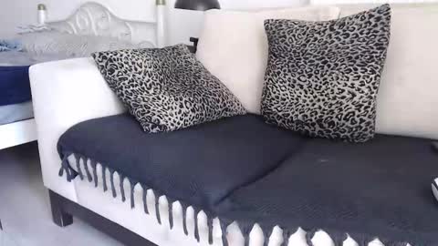 Mert online show from October 21, 2025, 9:21 am