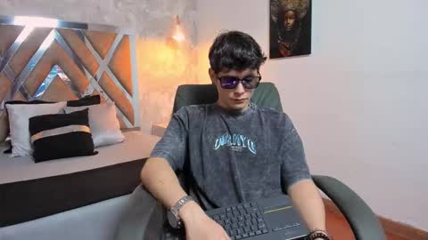 Kraven online show from February 8, 2026, 3:21 am