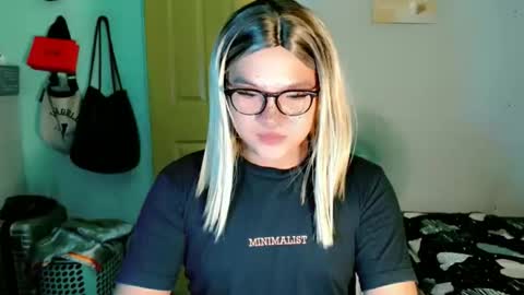krezikeed online show from April 10, 2026, 12:10 pm