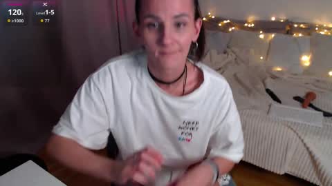 Snapshot of kris_167 chatting on February 23, 2026, 4:37 pm Kris online show from February 23, 2026, 4:37 pm