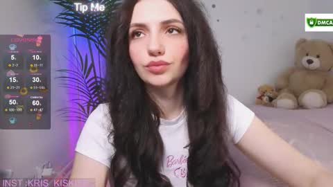 Snapshot of kris_kiskis chatting on September 15, 2025, 3:45 pm Kris kiskis online show from September 15, 2025, 3:45 pm