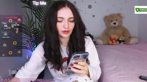 Snapshot of kris_kiskis chatting on October 1, 2025, 9:04 am Kris kiskis online show from October 1, 2025, 9:04 am