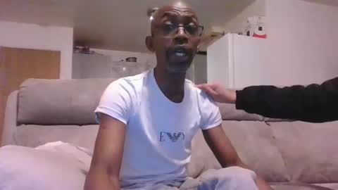 Kris and  Angels Summer Snowy IvY online show from December 30, 2024, 5:02 pm