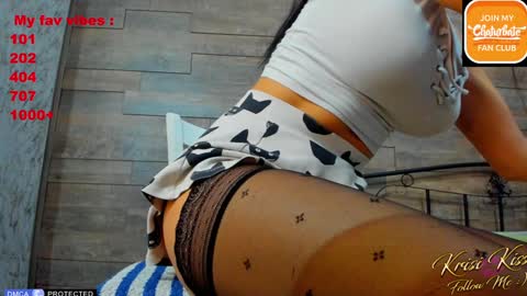 KrisiFollow me  Thumb UP  online show from January 4, 2025, 1:42 pm