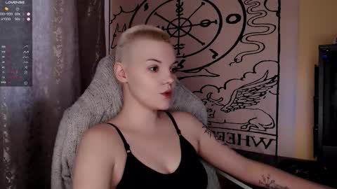 Snapshot of krisneal chatting on February 5, 2026, 9:03 am krisneal online show from February 5, 2026, 9:03 am