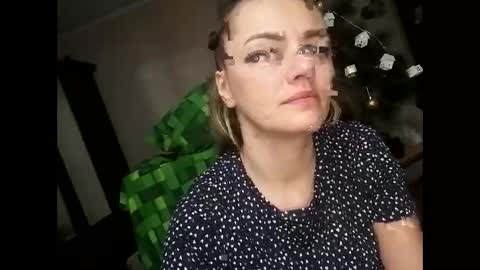 Snapshot of krisssexi chatting on December 28, 2024, 9:40 pm KrissSexi online show from December 28, 2024, 9:40 pm