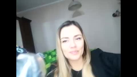 Snapshot of krisssexi chatting on January 13, 2025, 3:26 pm KrissSexi online show from January 13, 2025, 3:26 pm