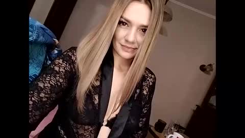 Snapshot of krisssexi chatting on January 28, 2025, 5:56 pm KrissSexi online show from January 28, 2025, 5:56 pm