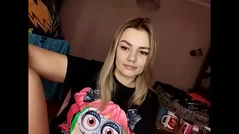 Snapshot of krisssexi chatting on February 12, 2025, 11:40 am KrissSexi online show from February 12, 2025, 11:40 am