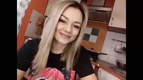 Snapshot of krisssexi chatting on February 17, 2025, 5:47 am KrissSexi online show from February 17, 2025, 5:47 am