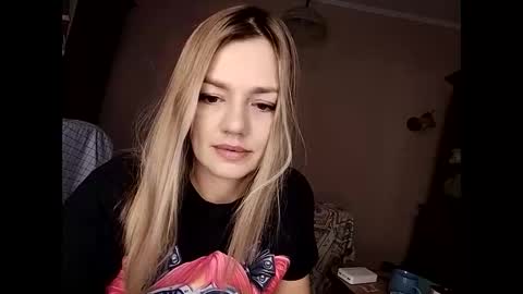 Snapshot of krisssexi chatting on February 20, 2025, 4:50 am KrissSexi online show from February 20, 2025, 4:50 am