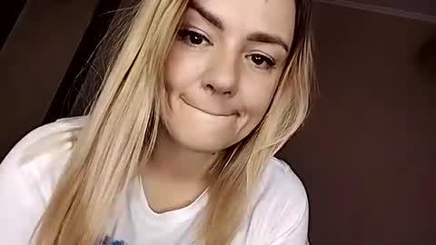 Snapshot of krisssexi chatting on September 15, 2025, 4:56 am KrissSexi online show from September 15, 2025, 4:56 am