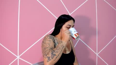 kristal online show from September 24, 2025, 10:07 am
