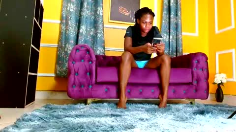 Thaterotic woman online show from February 12, 2025, 7:35 pm