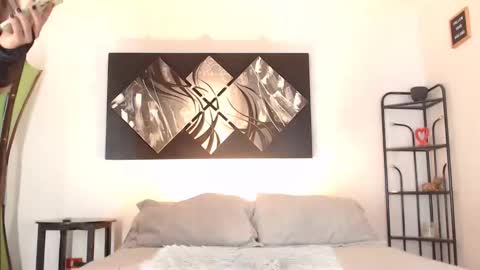 Snapshot of krissyyts chatting on October 21, 2025, 5:46 pm Andrea online show from October 21, 2025, 5:46 pm