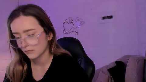 kristal online show from September 12, 2025, 12:27 pm