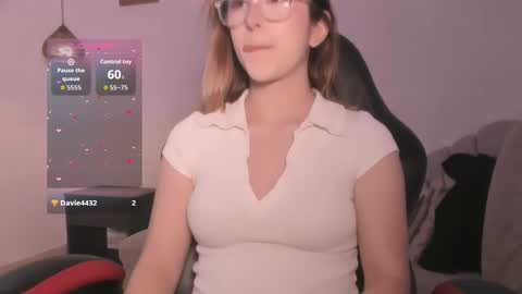 kristal online show from October 5, 2025, 1:31 pm