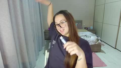 twitter    Annemarye 23 online show from October 27, 2025, 6:06 am