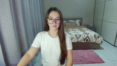 twitter    Annemarye 23 online show from November 2, 2025, 5:54 am