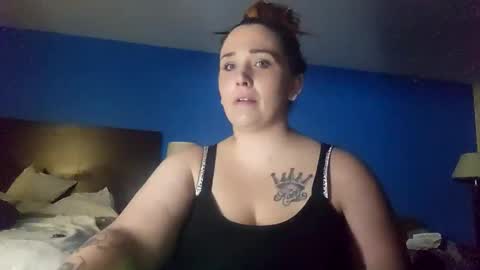 KristalDaddy online show from November 15, 2025, 5:49 am