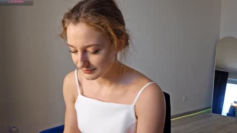 Snapshot of kristandaty chatting on February 28, 2026, 9:32 am kristandaty online show from February 28, 2026, 9:32 am