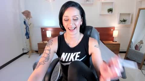 Sophia online show from January 28, 2025, 8:47 pm