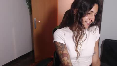 Snapshot of kristenwylde chatting on September 22, 2025, 8:00 pm Kristen Wylde - online show from September 22, 2025, 8:00 pm