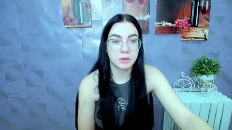 Kristen online show from October 20, 2025, 7:31 am