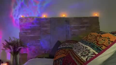 Kristi online show from November 17, 2025, 4:29 am