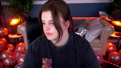 kristifoxy online show from February 3, 2026, 1:38 pm