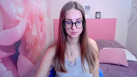 Kristina Adel online show from December 2, 2024, 7:47 am