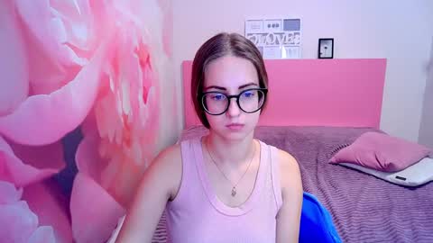 Kristina Adel online show from December 11, 2024, 11:19 am