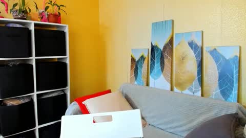 Christina online show from December 23, 2025, 8:34 am