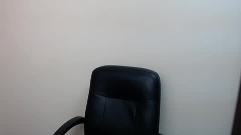 Kristi online show from December 2, 2025, 7:57 am