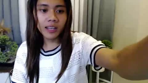 Snapshot of kristine_fox chatting on April 21, 2026, 3:50 pm kristine_fox online show from April 21, 2026, 3:50 pm