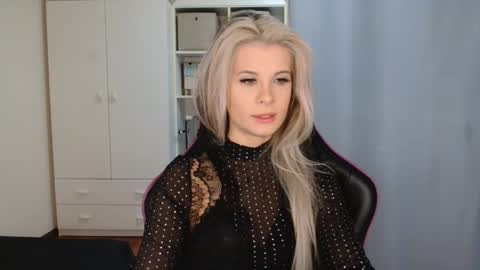 KristineAmore online show from March 30, 2026, 6:14 am