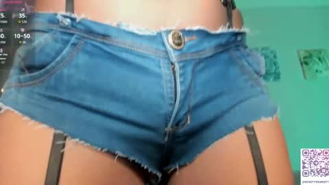 Im Dani3 online show from April 24, 2026, 3:20 am