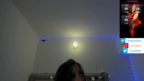 Snapshot of kristy_calderon chatting on October 21, 2025, 10:43 pm Juliette online show from October 21, 2025, 10:43 pm