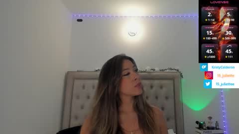 Snapshot of kristy_calderon chatting on November 30, 2025, 10:36 pm Juliette online show from November 30, 2025, 10:36 pm