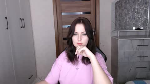 Kristy online show from December 15, 2025, 11:42 pm