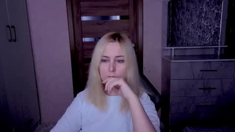 Kristy online show from April 10, 2026, 12:16 am