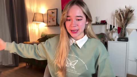 Snapshot of kristyspiritedaway chatting on December 21, 2024, 8:10 pm Kristy Nip slip shady  Best model on CB  online show from December 21, 2024, 8:10 pm