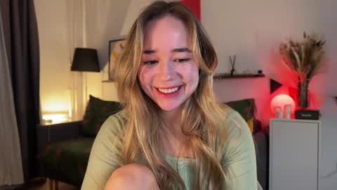 Snapshot of kristyspiritedaway chatting on February 3, 2025, 8:24 pm Kristy Nip slip shady  Best model on CB  online show from February 3, 2025, 8:24 pm