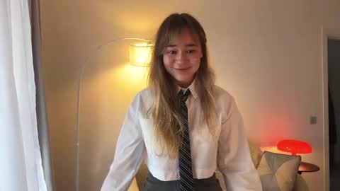 Snapshot of kristyspiritedaway chatting on October 3, 2025, 10:56 am Kristy Nip slip shady  Best model on CB  online show from October 3, 2025, 10:56 am