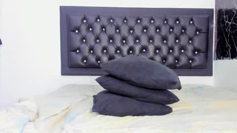 krixty online show from January 7, 2026, 8:11 pm