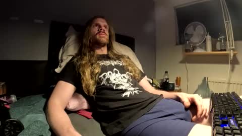 Krullz online show from December 2, 2025, 10:27 pm