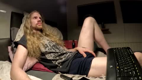 Krullz online show from January 13, 2026, 11:54 pm